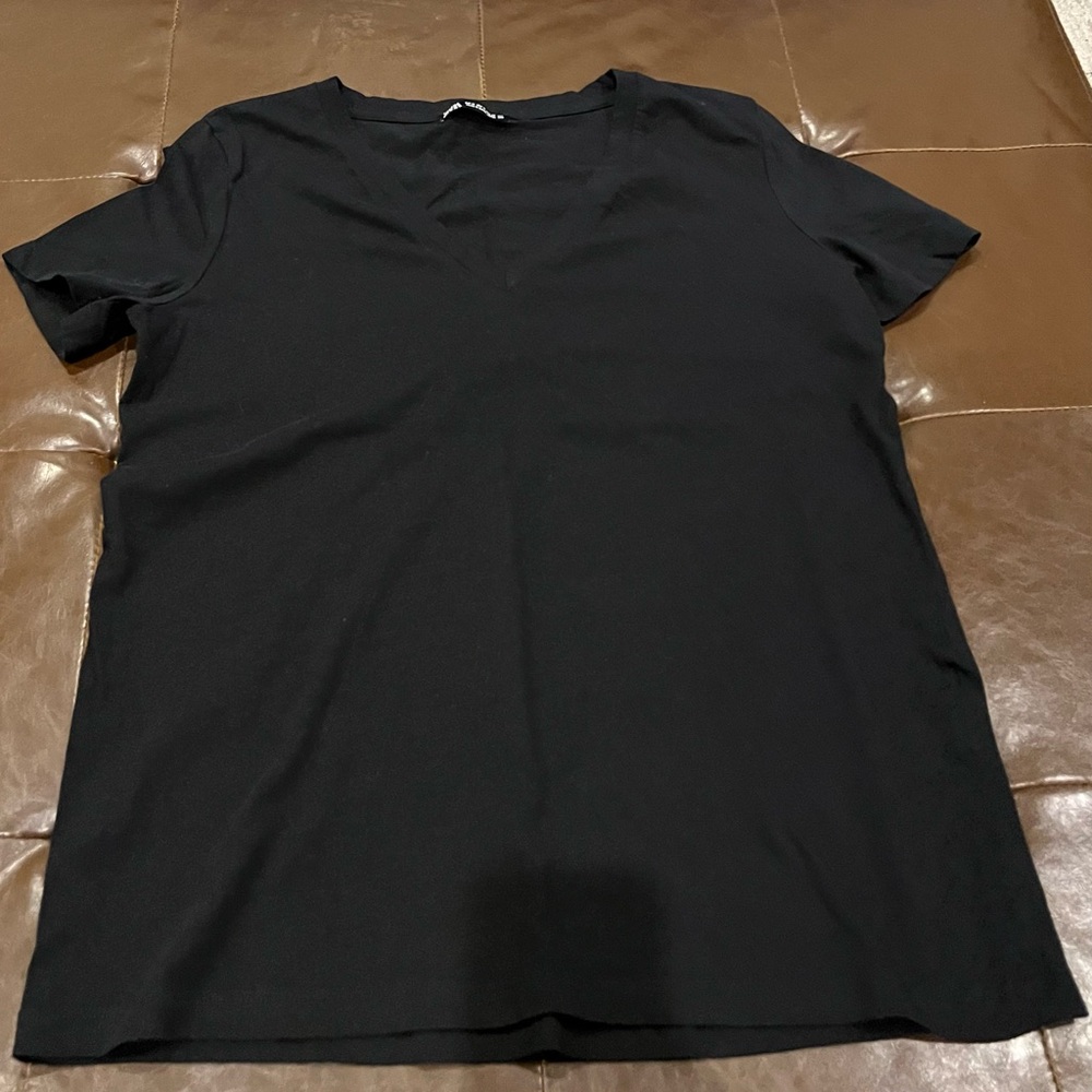 Zara v-neck T-shirt